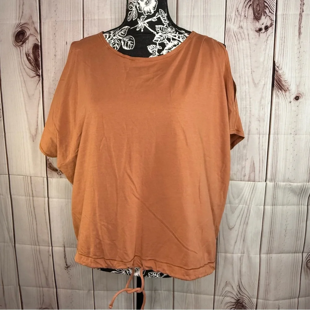 Lululemon Renew The Day short sleeve top
